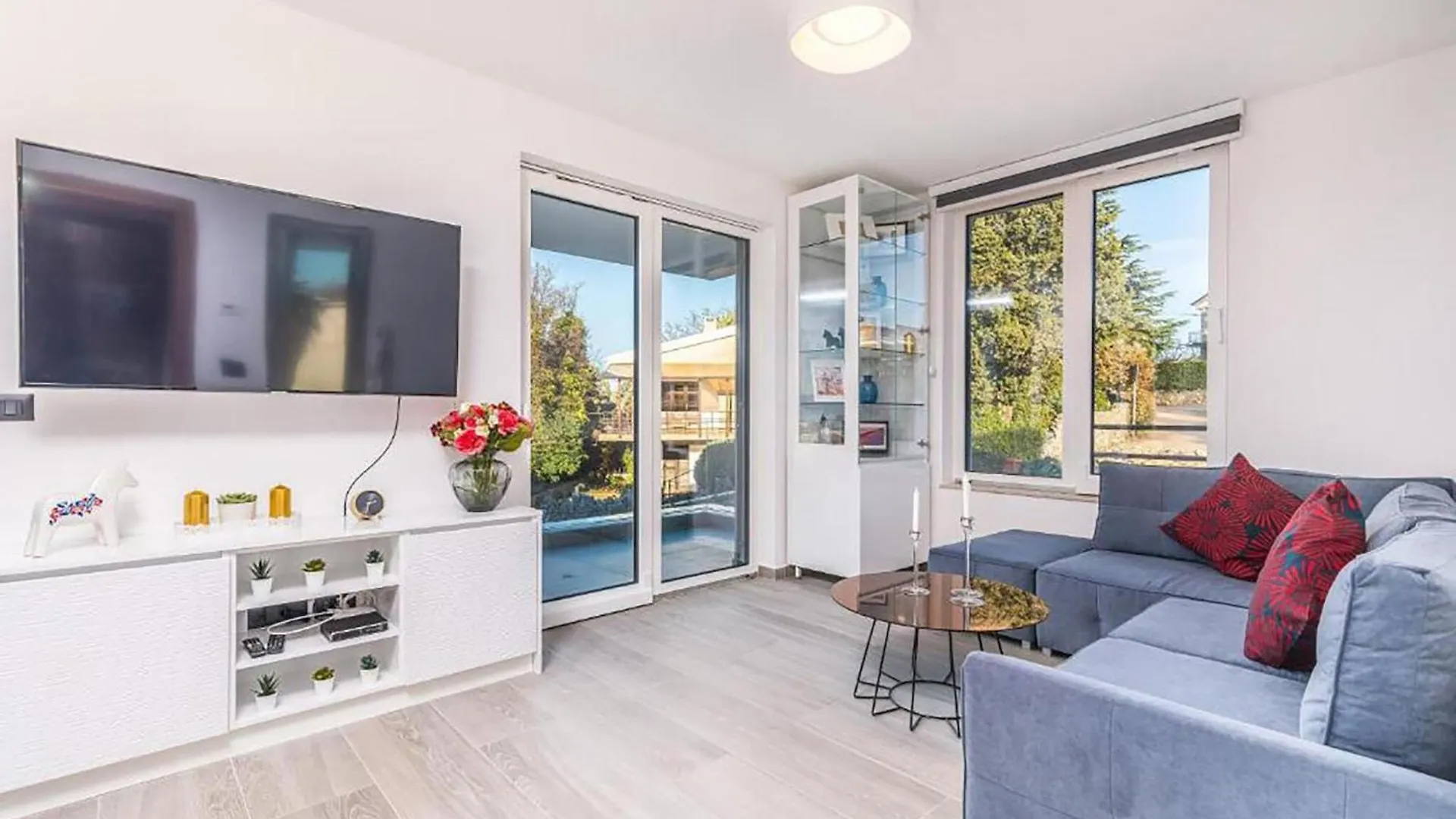 Beautiful Home In Malinska With Sauna 0*,